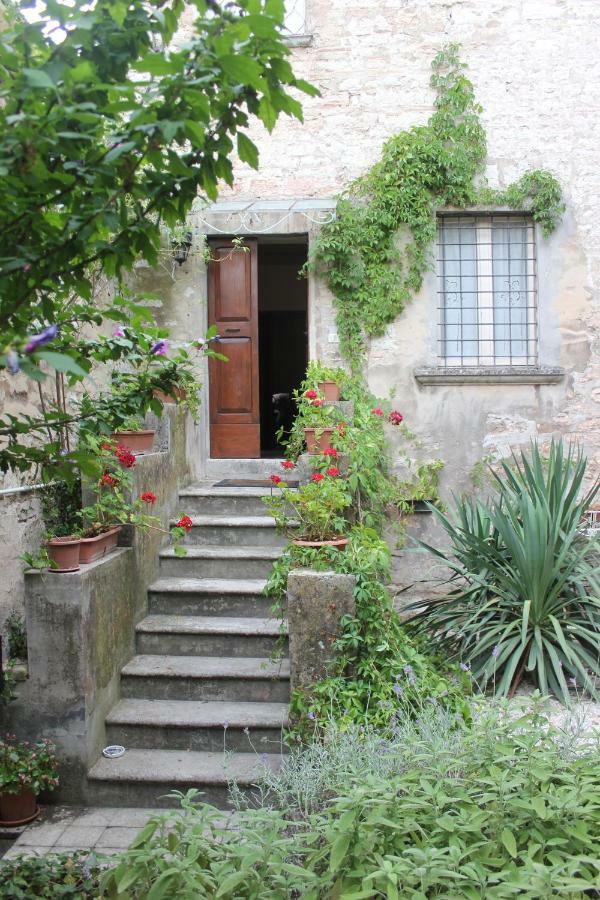 Residence Via Benamati Cagli Exterior foto